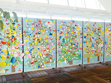 みんなでクリスマスツリーを飾ろう