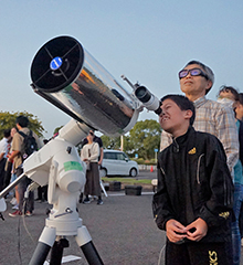 138星空入門「星空観察会」~きみも星空探検隊!望遠鏡を操作してみよう~