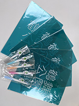 クリアファイルとボールペン