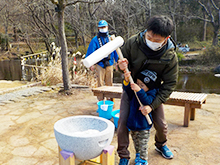 もちつき体験&ミニ鏡餅作り