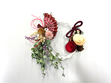 ドライフラワーでお正月飾りを作ろう