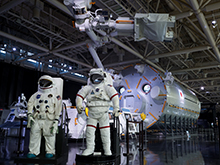 ツインアーチ138飛行機・宇宙展(仮称)