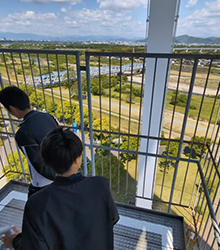 展望階100メートルからの階段くだりに挑戦!